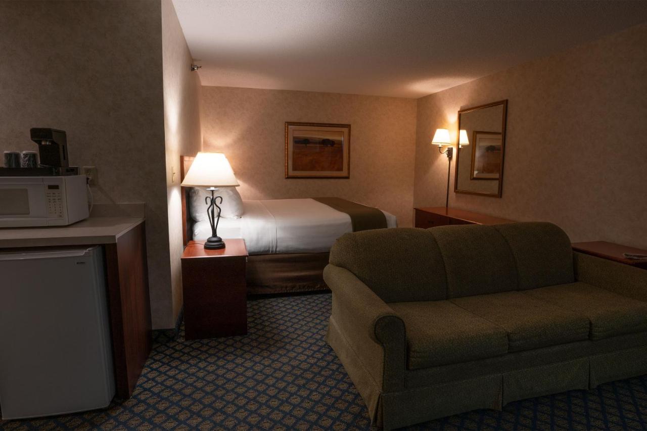 Miles City Hotel & Suites Exterior photo
