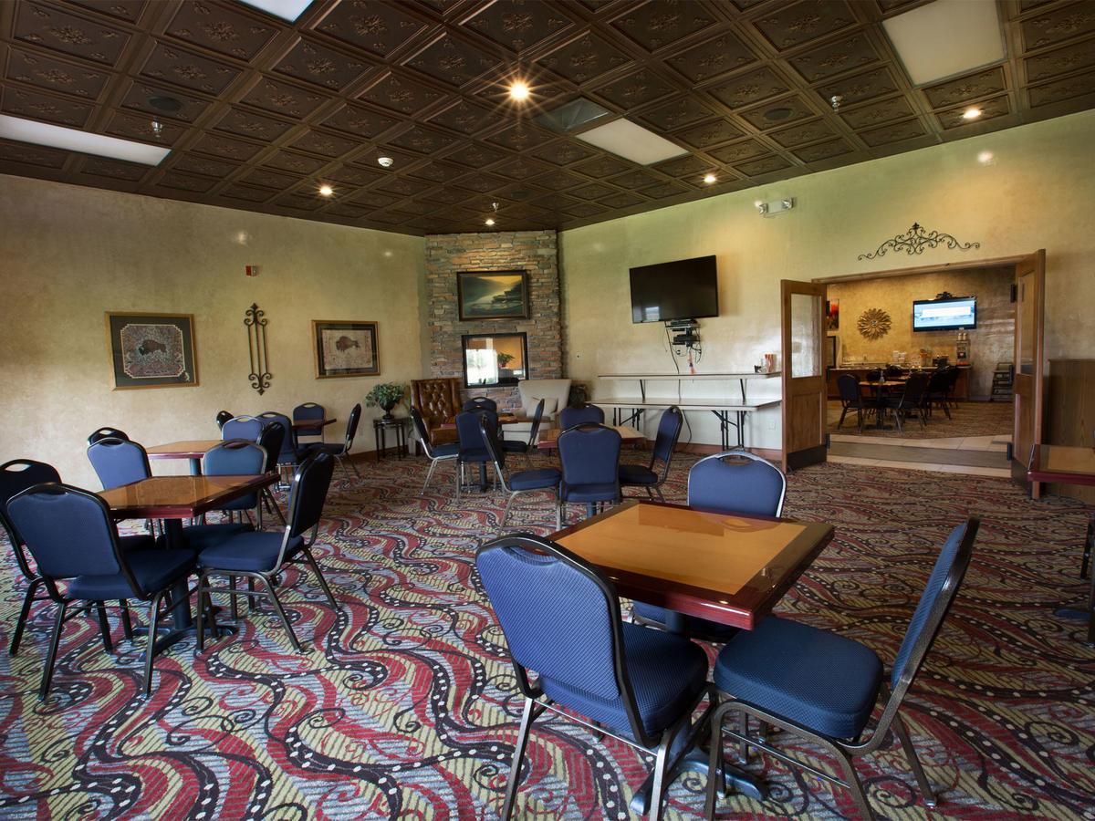 Miles City Hotel & Suites Exterior photo